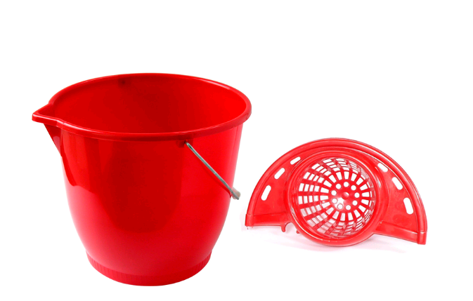 21.05010.0010.01.000 Round Bucket + Wringer Red